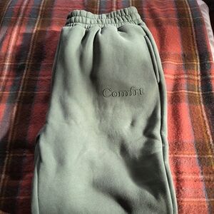 Comfort Women's Green Track Pants